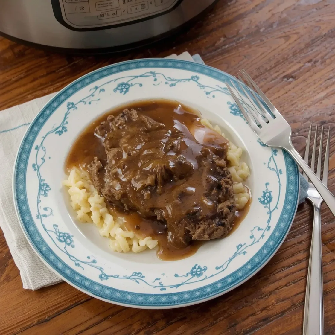 Old-Fashioned Salisbury Steak with Brown Gravy